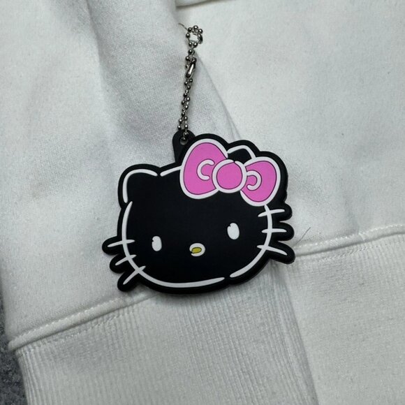 HELLO KITTY X FOREVER 21 Boo Sweatshirt Size Medium - Picture 6 of 8